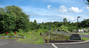 The project will extend Kapiolani toward the university from the Hospice of Hilo facility off Mohouli Street. Photo by Dave Smith.
