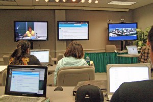 UH Students participate in a distance-learning session. Image courtesy.