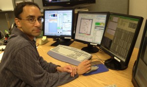 UCR Astronomer Naveen Reddy at work at Keck's Waimea headquarters this past spring. Photo by Brian Siana/UCR.