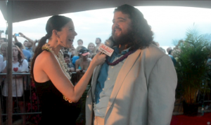 Big Island Now's Malika Dudley interviews Hawaii Five-0's Jorge Garcia on the red carpet