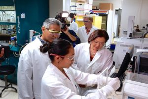 Sen. Mazie Hirono and Gov. David Ige get a firsthand look at Hawaii Biotech’s developement of a Zika virus vaccine. Photo courtesy Office of Sen. Mazie Hirono.