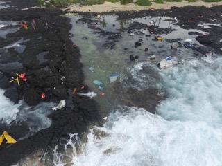 The Coast Guard is responding to the grounding of the Spirit of Kona on Hawai’i Island. Photo: Cates International