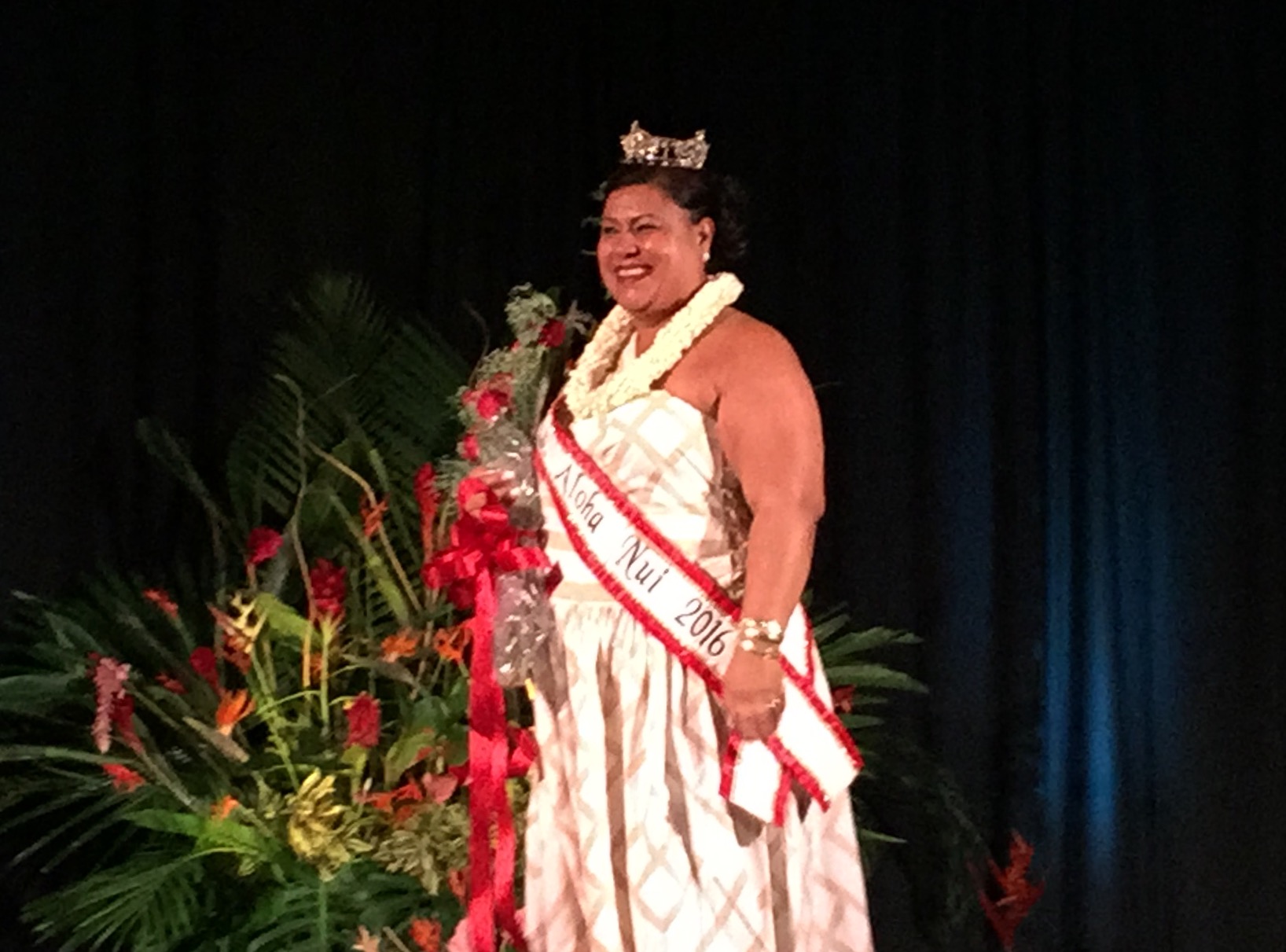 Newly crowned 2016 Ms. Aloha Nui. Darde Gamayo photo.